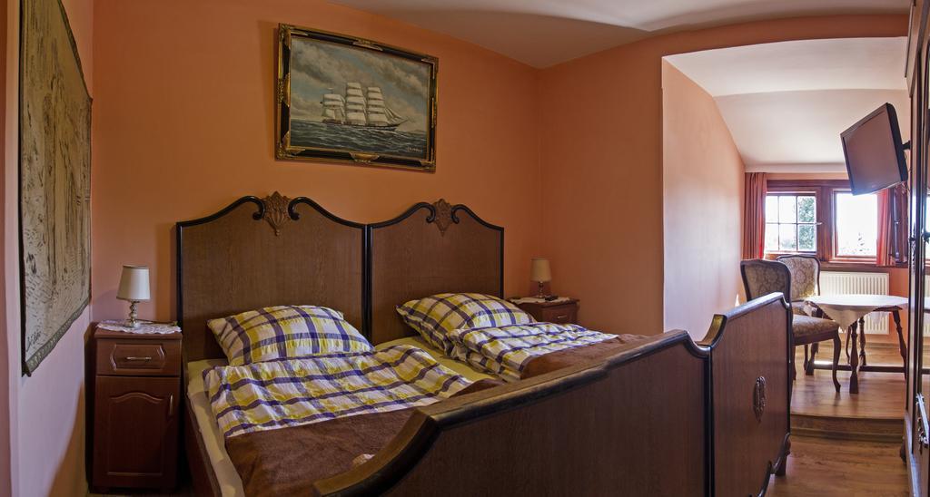 Villa Bergera Dzierżoniów Δωμάτιο φωτογραφία